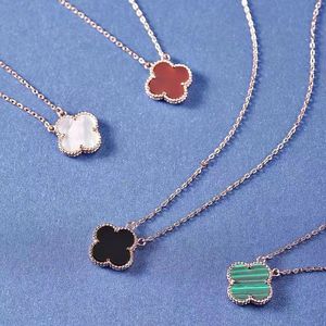 15mm Fashion Classic4 Four Leaf Clover designer necklace Pendants Mother-of-Pearl Stainless Steel Plated 18K for Women&Girl designer jewelry cjeweler Party gift