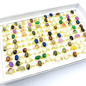 Atacado 100 unidades/caixa Anéis femininos Pedra natural Moda Acessórios de joias Prata Banhado a ouro com caixa de exibição