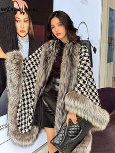 Vinterkvinnor Cold Coat 2023 Faux Fur Coat Kvinnor Elegant förtjockad lyxdesigner Temperament Plush Jacket Shawl Fur Cape T230808