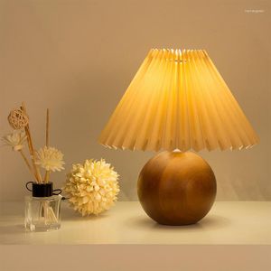 Tischlampen Nordic Massivholz Lampe Schlafzimmer Dekor Plissee Schatten Home Wohnzimmer Schreibtisch