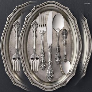 Set di posate Royal Silver Set di posate di lusso Retro Art Europa Acciaio inossidabile Eco Friendly Cuberteria Decorazione domestica Cena