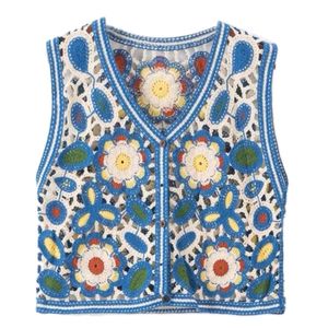 Kvinnors västar vackra kvinnor Summer Waistcoats ärmlös knapp ner virkning ins blommig stickad kofta toppar ins koreanska kvinnliga ytterkläder M6CD 230808