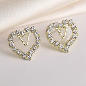 Modemärke lette stud örhänge kärlek hjärta diamant pärla örhängen klassiska designer smycken tillbehör