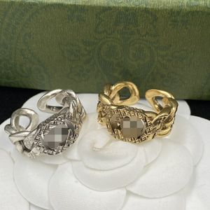 Trendiga brev G Band Rings Bague Bijoux för kvinnors lady bröllopsfestälskare Ring Gift Engagement Smycken söta gåvor med Box CGR6 --03