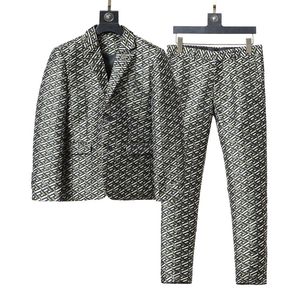 #1 Projektant mody Man Kuit Blazer Płaszcze dla mężczyzn stylistek list haftowy długie rękawowe przyjęcie ślubne Blazery 003