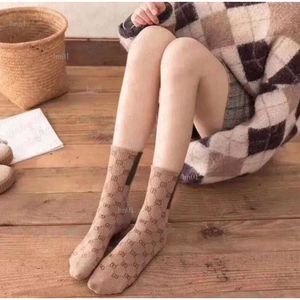 2022 Designer Mens and Womens Socks Pięć marek S Sock Sock Winter Net Lett Knit Sock Bawełna z pudełkami 05