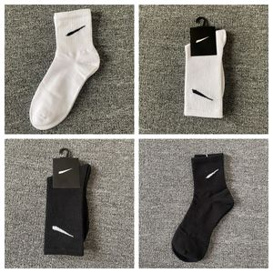 mens socks men jogging sock casual high quality stocking multiple colour fashion women cotton breathable basketball football sports wholesale classic stripes l5