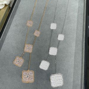 Luxuriöse Diamant-Anhänger-Halskette für Damen, 18 Karat vergoldet, Kleeblatt-Volldiamant-Anhänger, 925er-Silberkette, Marken-Klassiker-Accessoires-Schmuck