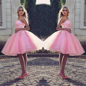 Tutu Pink Kne-Length Prom Dress Stylish strapless pärlspetsapplikationer Pretty Cocktail Party Dress Puffy Tulle Short Lovely Even327w