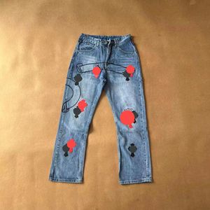 Mens Jeans 2023 Tasarımcı Eski Yıkanmış Düz Pantolon Yapma Kalp Mektup Baskıları Uzun Pantolon