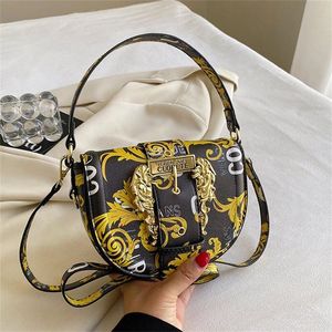 2023 Luxury Pillow Shoulder Bag Designer Donna Hardware Flap Chiusura a scatto Crossbody Square Satchel Clutch Purse Ladies Cross Body Borse di lusso Tote Wallet