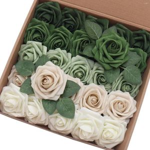 Flores decorativas artificiais 25 pçs floresta verde tawny bege ombre cor espuma rosas com hastes para buquês de casamento faça você mesmo decorações de mesa