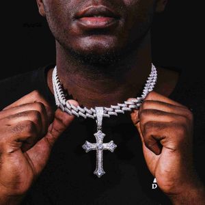 Designer Jewelry Hip Hop Fine Jewelry S925 Sterling Silver Cross Pendant Round Brilliant Cut Molissanite Pendant Jewelry for Men