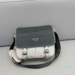 Дизайнерские мужчины женский мессенджер сумки Canvas поперечный тел нейлоновый пакет на плече черный кошелек ноутбук 2-в-1 кошелек для сцепления на плече