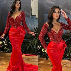 2024 Red Beaded Mermaid Prom Dresses Deep V Neck Long Sleeve Tailor Made Pleat Evening Gowns Robe De Mariee