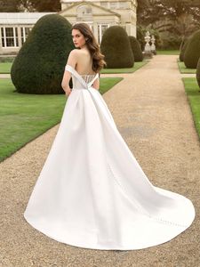 Nuovi abiti da sposa a-line con spacchi alti e senza spalline Sweep Train Backless Garden Beach Abiti da sposa sexy da spiaggia Applicazioni in pizzo Vest249x