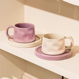 Cups Saucers Art Pink Tea Cup Personalised Novelty British Ceramic Coffee Reusable Portable Kahve Fincan Takimlari Set