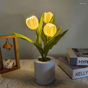 Luces nocturnas Tulipán Luz LED Mesita de noche Lámpara Simulación Flor Dormitorio Decoración interior Ramo Ambiente romántico Regalo para la habitación