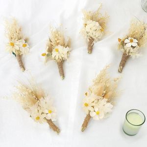 Fiori decorativi Boutonnieres Mini bouquet essiccato con spilla per Boho Wedding Birthday Cake Table Anniversary Party Decoration