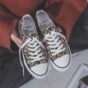 GAI Abito con stampa leopardata High Top Canvas Haruku Sneakers Moda Lace-up All-match Scarpe basse Donna Classic Streetwear 230809