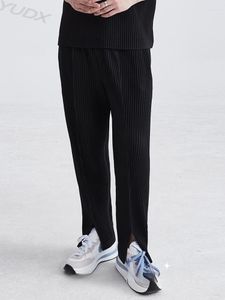 Мужские штаны Yudx Miyake Японский плиссированный ретро -летний летний большой размер повседневная модная спортивная пленка Slim Straight Spring