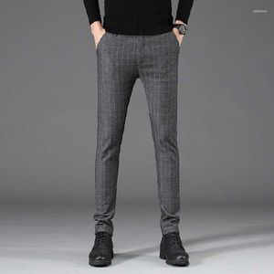 Мужские брюки Hcxy клетки случайные мужчины умные брюки мужские полно расстояние корейская мода Slim Fit Straight Stretch