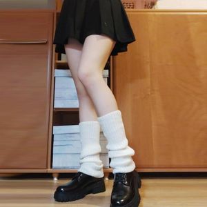 Skarpetki dla kobiet w Japonia panie lolita long Kobiet Kobiet Warme Foot Cover Białe ramię jesień zimowe szydełkowe mankiety butów butów