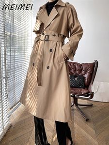 Trench da donna 2023 Giacche moda coreana con cintura Donna Elegante doppio petto Khaki Giacca a vento Cappotto lungo casual Streetwear 230808