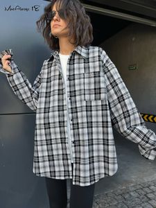 Women's Blouses Shirts Mnealways18 Patchwork Black And White Plaid Shirts Women Pocket Gingham Blouse Casual Loose Long Sleeve Print Tops Spring Shirts 230808