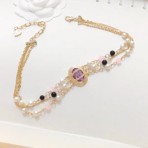 Kobiet projektantka Choker Pink Diamond Naszyjnik Pearl Fashion Women Letter Wiselant Oświadczenie Wedding Biżuteria Pearl Biżuteria Miedziana stop