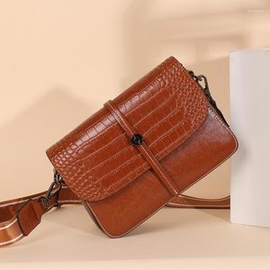 Sacos de noite 2023 moda feminina cera de óleo bolsa de couro genuíno estilo coreano versátil contraste cor portátil bolsa mensageiro