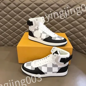 2023 New Whoelsale Downtown Shoe Leather Shoes Technical Sneaker Shoes Fabric Chunky Rubber Casual Walking Discount Trainer RD0810