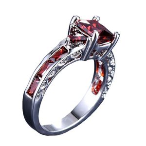 Elegant Women Silver Color Princess Square Cut Garnet Red Stone Engagement Wedding Rings for Women Jewelry Gift