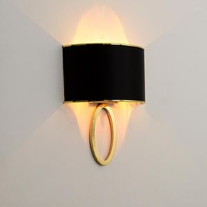 Duvar lambası Bez abajur Oturma Odası Işıkları E27 Altın Krom Metal Sconce Yatakta Yemek Koridoru Modern Atmosfer