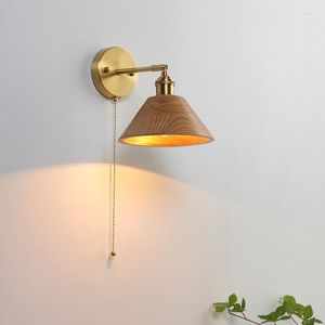 Lampa ścienna Nordic Nowoczesne światła LED do oświetlenia domowego Łańcuch Pull Sailus Sypialnia salon Light Walnut drewniany kinkiet