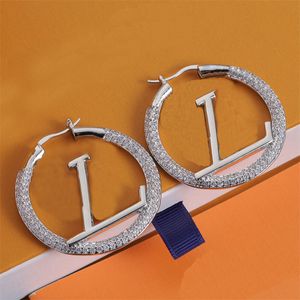 Högkvalitativ lyxdesigner örhängen smycken silver bokstav öronringar ornament gåvor för kvinnor bröllopsfest smycken kristall hoop örhänge