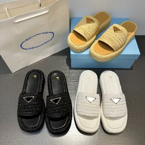 Mulheres de alta qualidade Crochet Slipper luxo sandale palha tecer chinelos slides mens triângulo ráfias ao ar livre sandália famoso designer mulher sapato preto verão slide