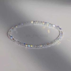 Charmarmband Glänsande transparent vit tunn kristallarmband för kvinnor Enkel brytad färgglad lätt stretcharmband 2022 smyckesfest gåva