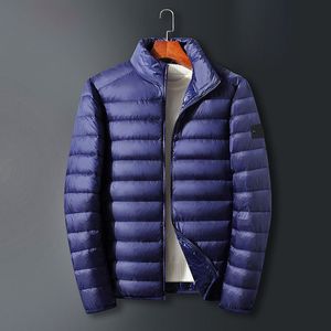 Moda w dół Parkana nowa męska stylistka zimowa kurtka płaszcza zewnętrzna ciepła kardigan w dół stosu męskiego gęstwa kamienna odzież