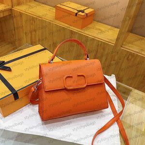Kvinnors väska lyxig handväska designer väska axelväska hög kvalitet crossbody väska fast färg väska casual väska klaffpåse magnetiskt spänne Sytråd Stylishyslbags