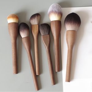 Makeup Tools 1Pcs European Vintage Wood Handle Brush High Quality Loose Powder Blush Foundation Super Soft Theatre 230809