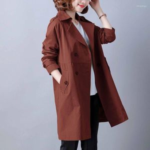 Płaszcze damskie okopy 2023 Wiosna i jesienne wszechstronna moda mody wiatrówki o dużej rozmiarze luźna kurtka płaszcza 4xl