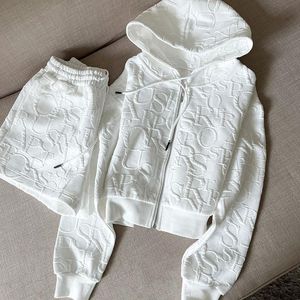 Женские брюки с двумя частями 2 Set S наряды Spring Fashion Skinny Cooled Compet Jacket и шорты вязаные жаккардовые дизайнерские женские одежды 230809