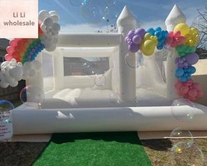 Hurtowe użycie komercyjne nadmuchiwany biały bounce House 3 w 1 kombinacja nadmuchiwane sprężyste zamek z slajdowym skoczkiem na zewnątrz skoczki na księżyc dla dzieci dorosłych