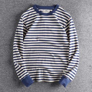 2021 Autumn Stripe Long Sleeve T-shirt Men's bekväma runda hals Friten Trend Youth Sea Soul Shirt 377