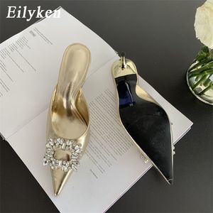 Sandaler Eilyeken Spring Gold Silver Fashion Women Slipper Crystal Buckle Pointed Toe Slip On Ladies Mules Thin High Heel Pumps 230809