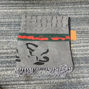 2023 Godkvalitet Cashmere Alphabet Scarf Fashion Men's and Women's Seasons Cape Scarfs Classic Designer Scaves Storlek 180x80cm 6 Färg 88