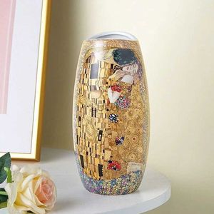 Luxury Europe Klimt Kiss Ceramic Vase Home Decor Creative Design Porcelain Decorative Flower Vase for Wedding Decoration HKD230810