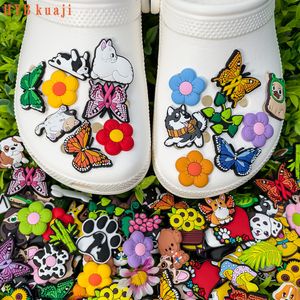 Hybkuaji grossist 1000pcs cro c sko charms skor dekorationer tillbehör mer än 4000 kinds för ditt val