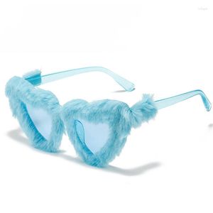 Güneş gözlüğü retro kalp şeklindeki yumuşak peluş kadınlar moda mavi pembe gözlük trend erkekler kedi göz güneş gözlükleri tonları uv400446
